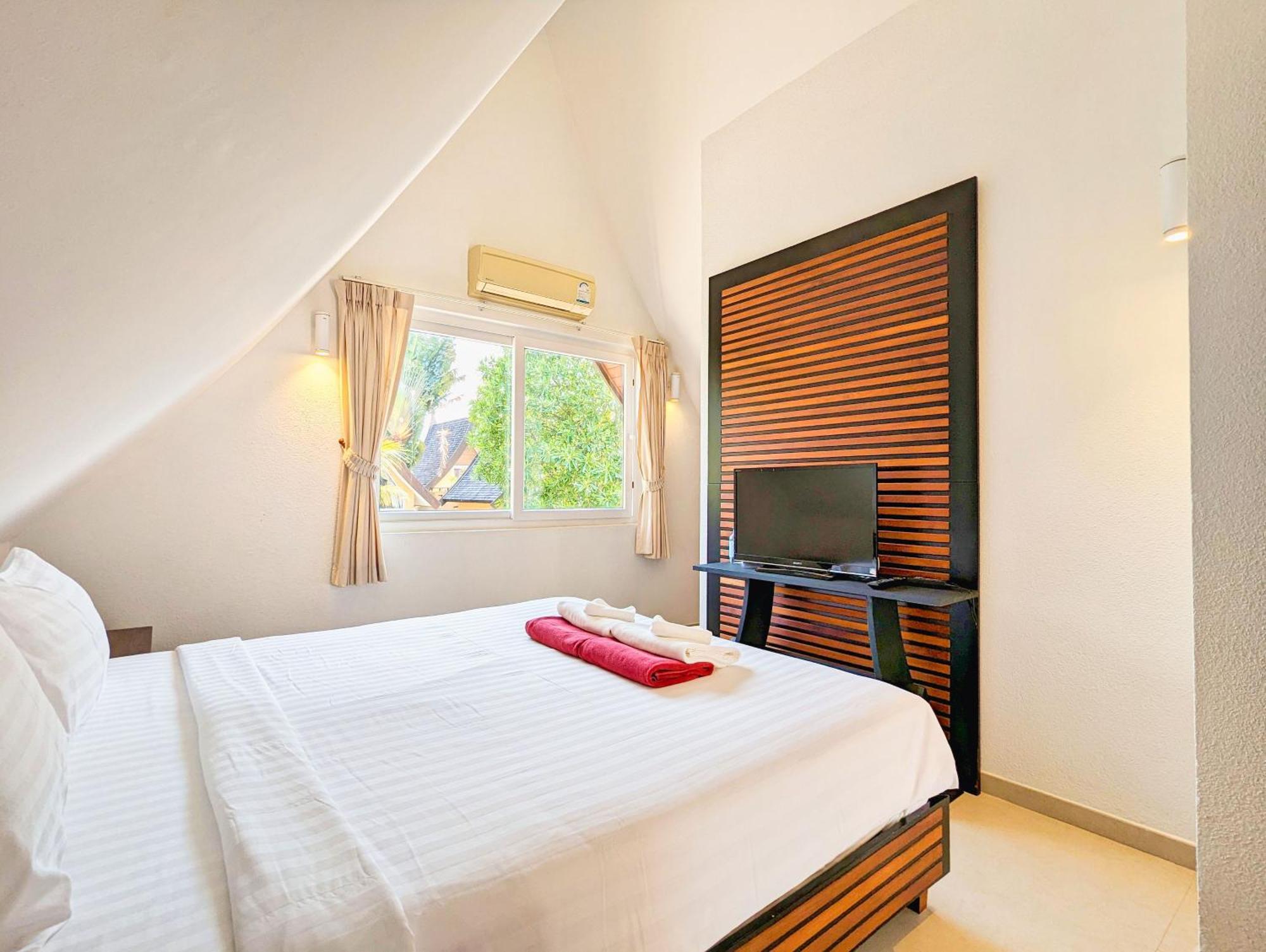 Half Moon Beach Villa - By Kohchangvillas Koh Chang Esterno foto